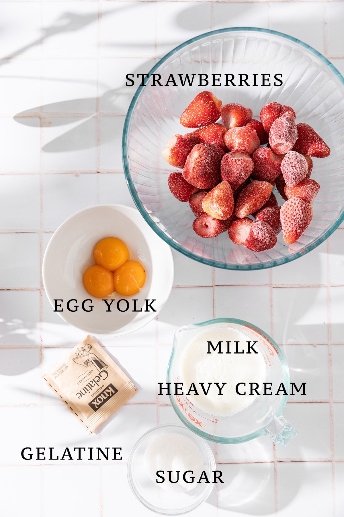 Ingredients needed for strawberry bavarian cream.